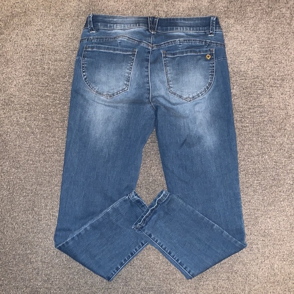 Democracy Jeans - Picture 2 of 7